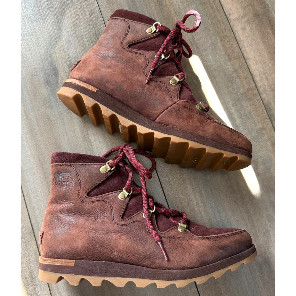 Sorel Redwood Sneakchic Alpine Ankle Boots Pointy Toe Hiking Boot Womens 9